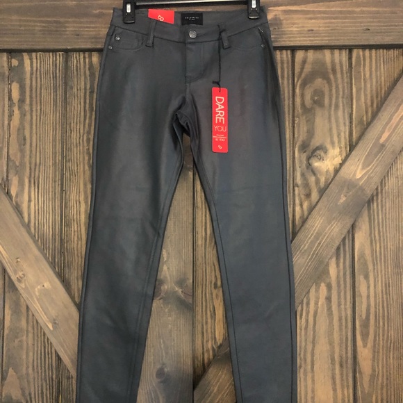 Celebrity Pink grey faux leather skinny jeans. NWT - Picture 2 of 3